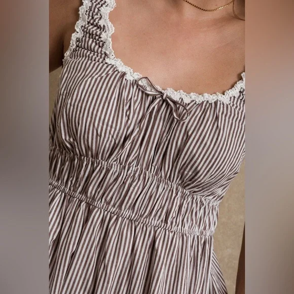 ISO Neuflora Lisbon Dress size XS or Small - Picture 2 of 2